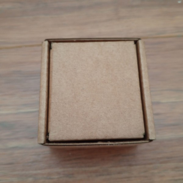 Коробка (Крышка-Дно) из микро гофро-картона 60 х 60 х 40 мм Коробка (Крышка-Дно) из микро гофро-картона 60 х 60 х 40 мм