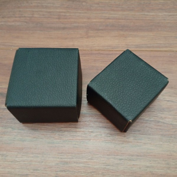Коробка (Крышка-Дно) из микро гофро-картона 60 х 60 х 40 мм Коробка (Крышка-Дно) из микро гофро-картона 60 х 60 х 40 мм